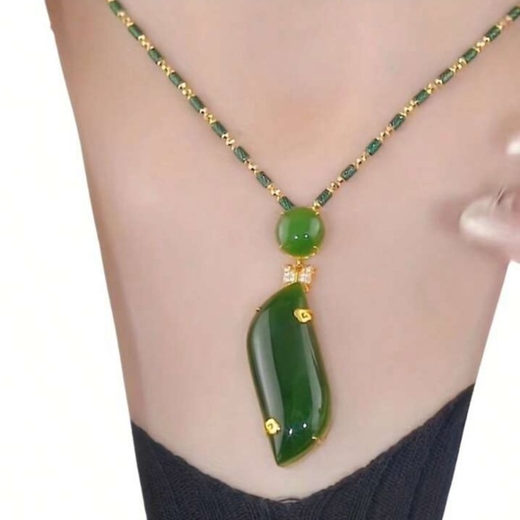 GYPSY STONE STATEMENT FASHION NECKLACE - Picture 4 of 8